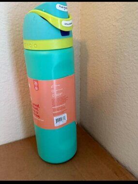 Owala FreeSip Sway Stainless Water Bottle 24 oz Color Sea Green
